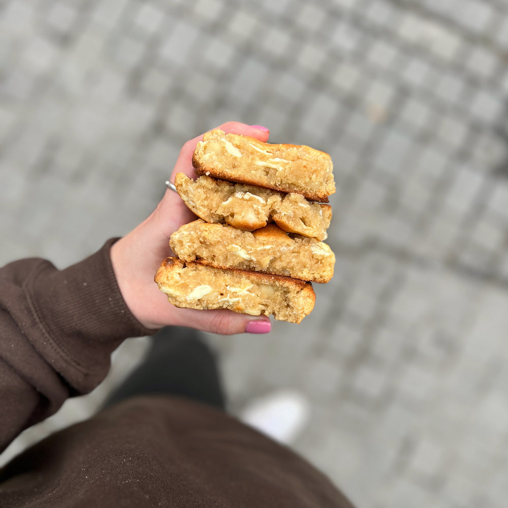 
                      
                        White Chocolate Macadamia
                      
                    